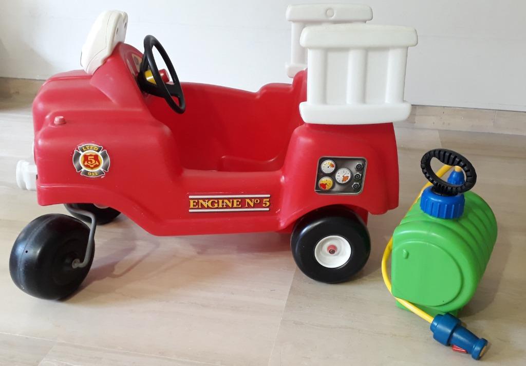 little tikes spray and rescue fire truck assembly