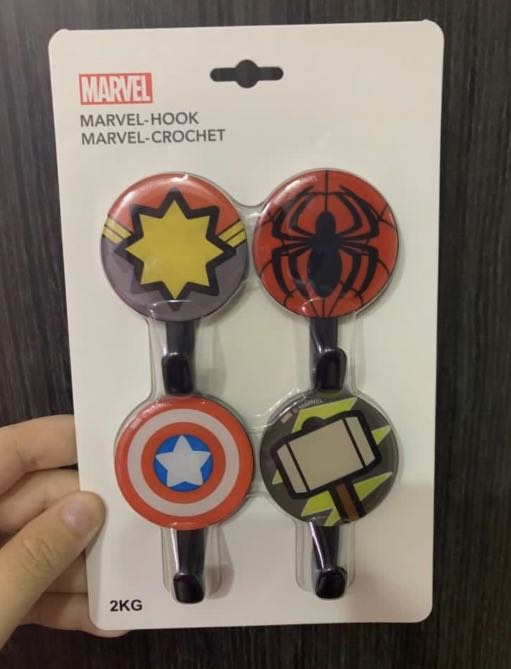 Miniso Marvel Hook Crochet, Furniture & Home Living, Kitchenware