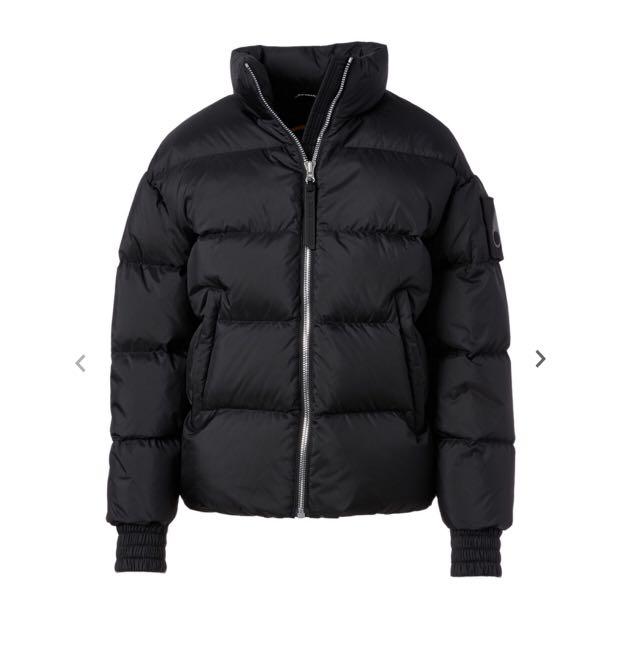 Moose Knuckles (Category: Clothes) located in Concord. Submitted by 22superhero (Listing ID 1006835740, Image 1). Description: Brand new! Authentic! Goose down puffer coat from Moose Knuckles. Size M..