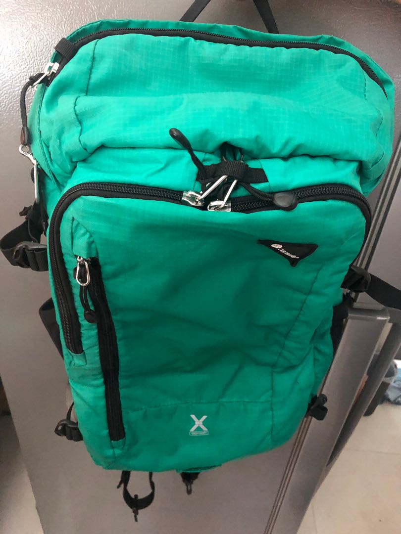 Pacsafe Venturesafe X 30 Anti Theft Men S Fashion Bags Wallets Backpacks On Carousell