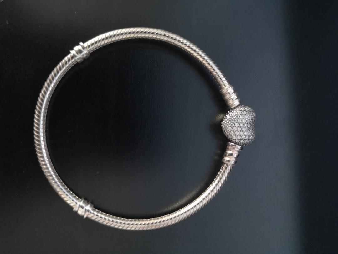 Pandora Moments Sparkling Heart Clasp 