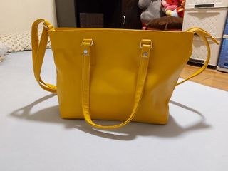 (Category: ) located in . Submitted by francesapparelph (Listing ID 1007034814, Image 1). Description: .