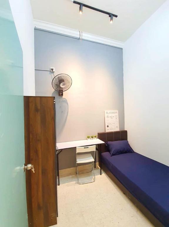 Room For Rent At Ss4 Kelana Jaya 5mins Walk To Lrt Station Modern Spacious And Clean Single Middle And Master Room Avail Property Rentals On Carousell