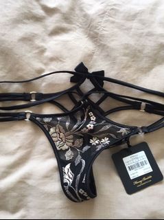 (Category: ) located in . Submitted by sixes (Listing ID 1006984279, Image 1). Description: .