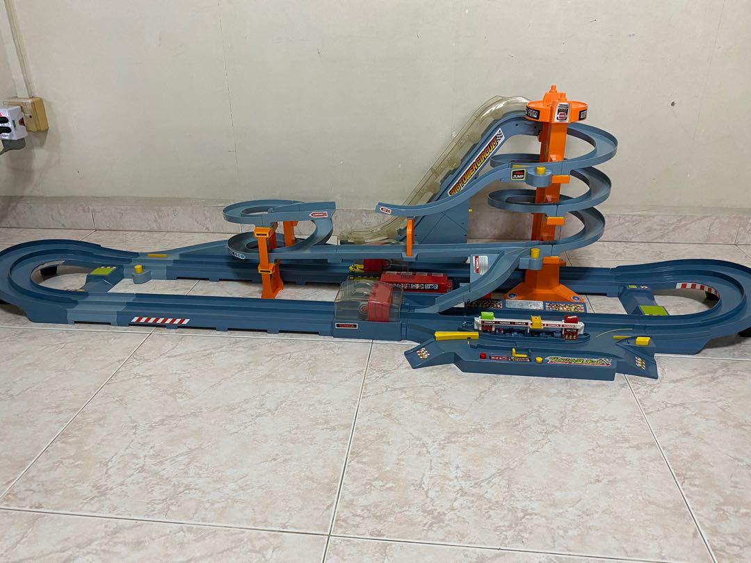 tomy race track