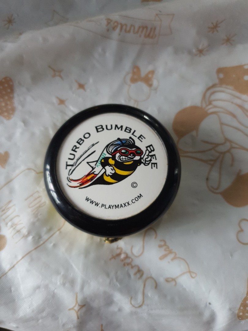 Turbo bumble bee yoyo, Everything Else on Carousell