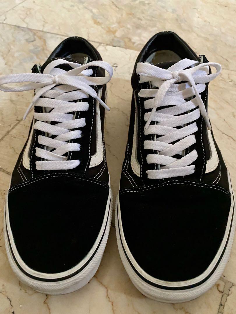 Vans Old Skool Black White Men S Fashion Footwear Sneakers On Carousell