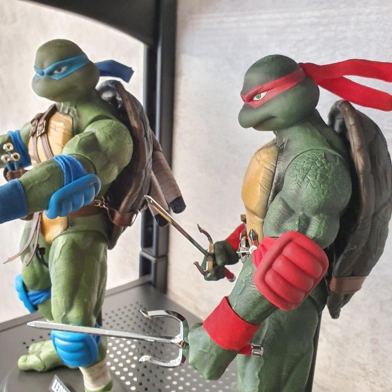 ninja turtles raphael and leonardo