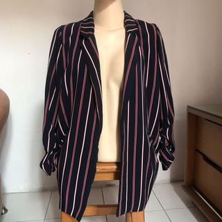(Kategori: ) berada di . Dikirim oleh claura_stuff08 (ID iklan 1007196153, Gambar 1). Deskripsi: .