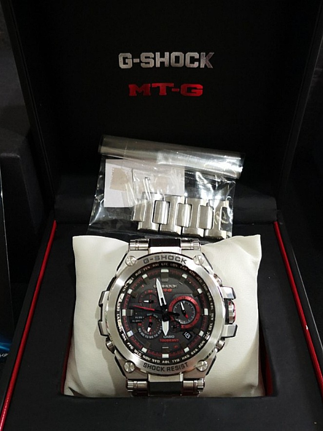 CASIO G SHOCK MTG S1000D 1A4, Men's Fashion, Watches