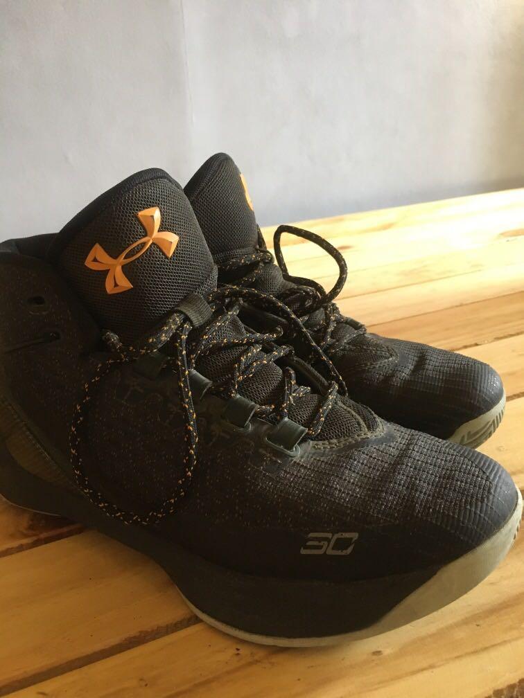 Curry 3 black cheap and orange