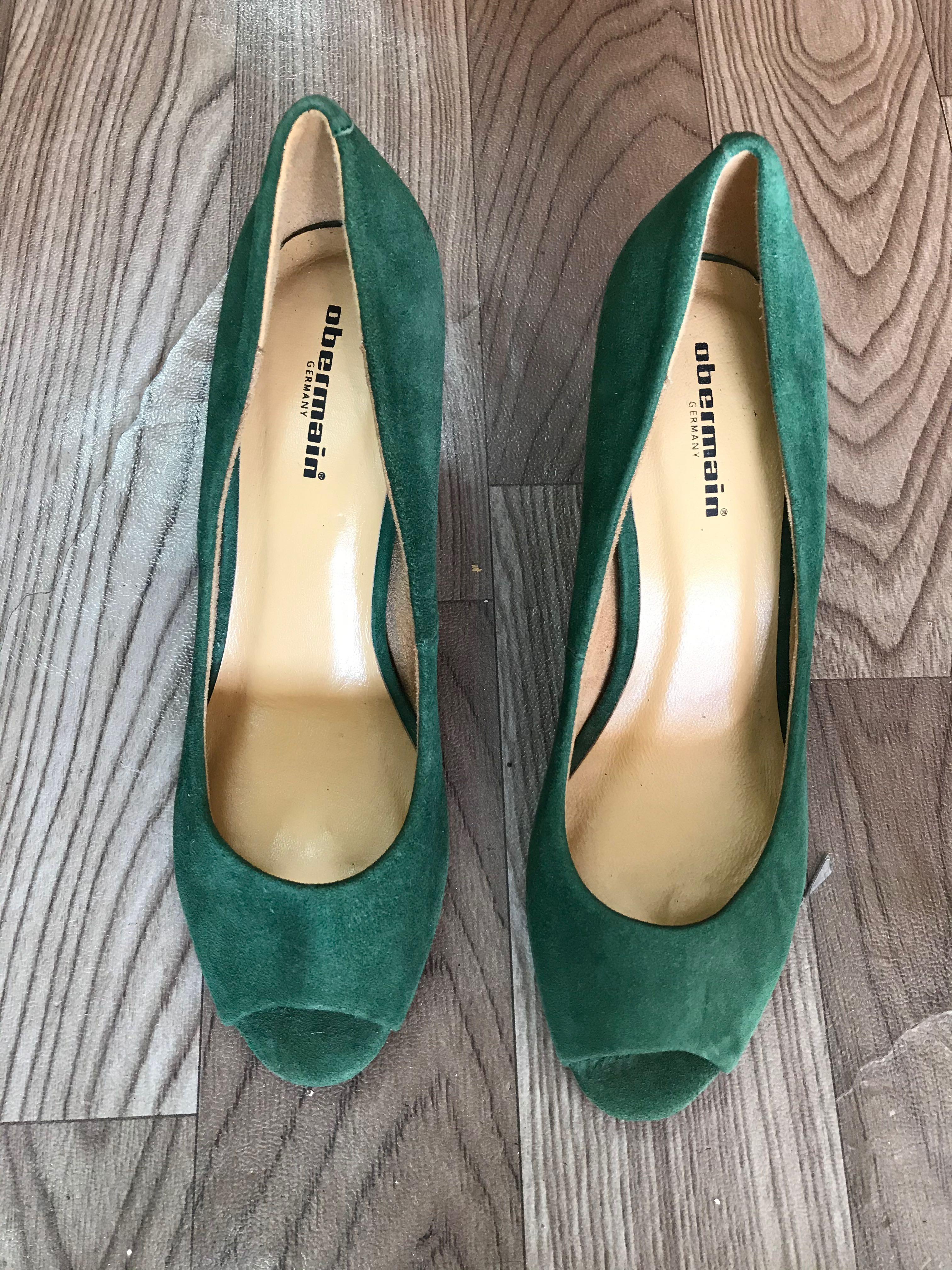 green peep toe heels