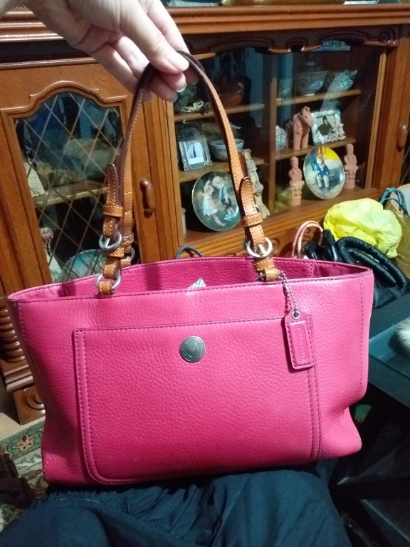 hot pink coach wallet