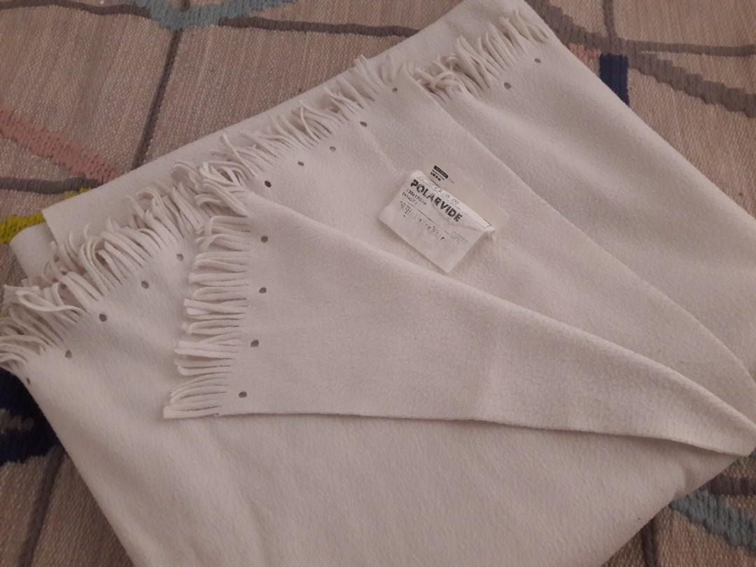 Ikea Polarvide Blanket Off White, Barang Mewah, Aksesoris di Carousell