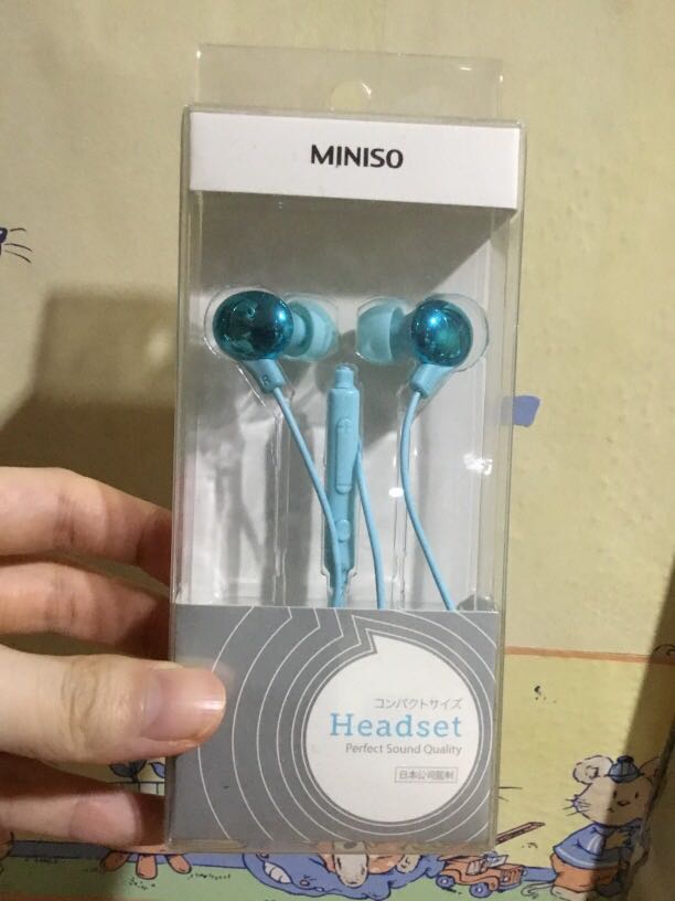 Miniso lightning earphones sales