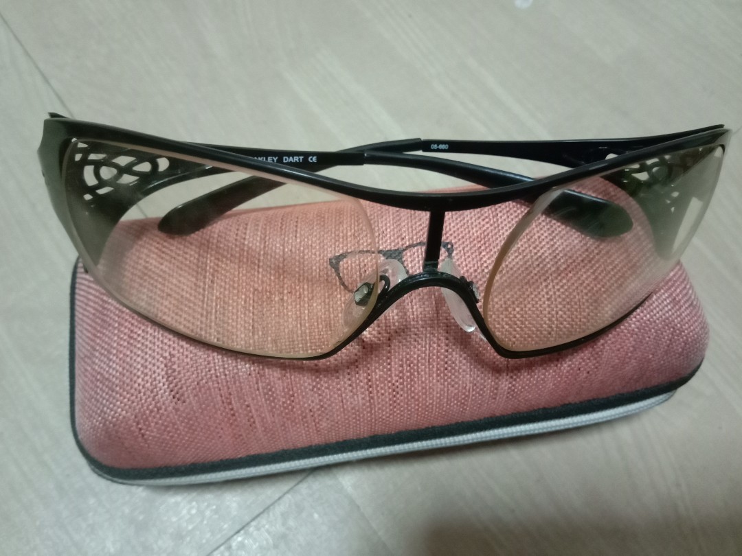 Orig Oakley Dart shades for women 