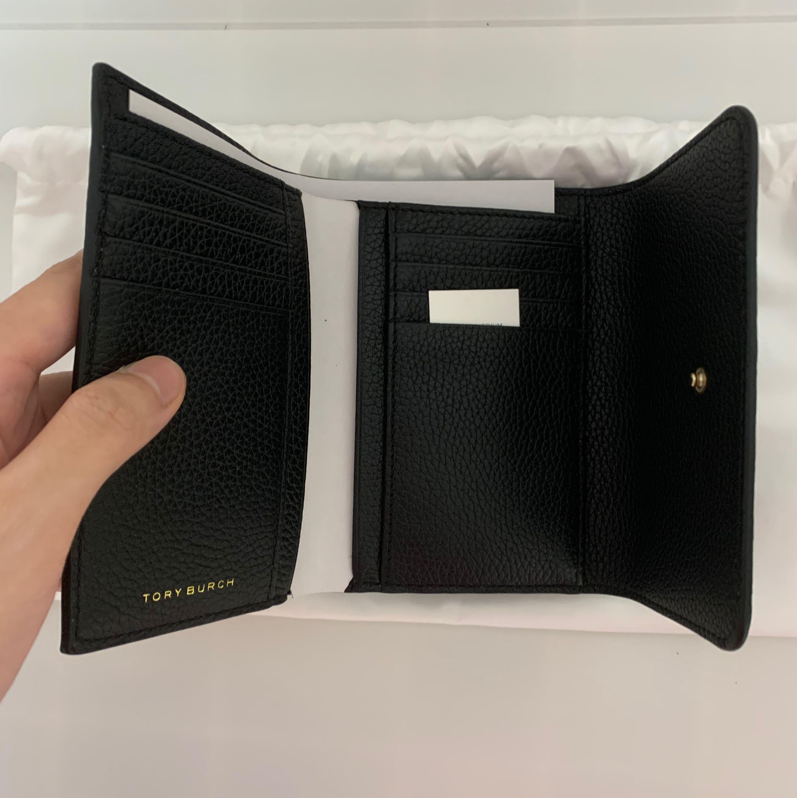 Tory Burch Carter Medium Flap Wallet, Women's Fashion, Bags & Wallets,  Purses & Pouches on Carousell