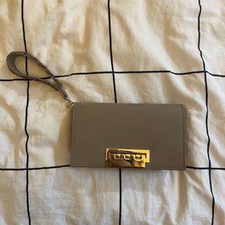 Zac zac posen earthette clutch with floral strap
