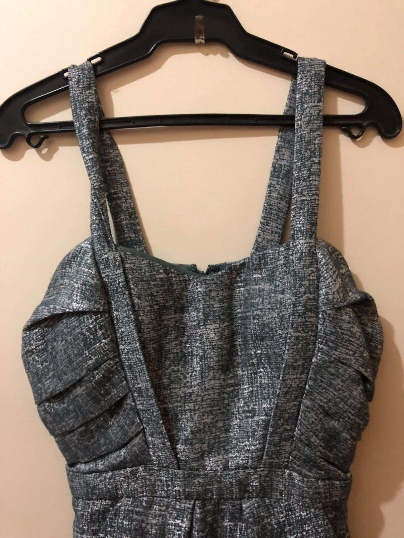 BCBG fitted dress (Category: Dresses) located in Quezon City. Submitted by yooooooo01 (Listing ID 1007309419, Image 2). Description: Used once In good condition Fits medium frame Sf excluded.