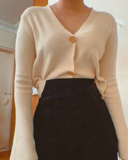 (Category: ) located in . Submitted by caryne.clothes (Listing ID 1007490380, Image 1). Description: .