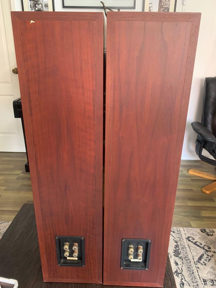 b&w p4 speakers