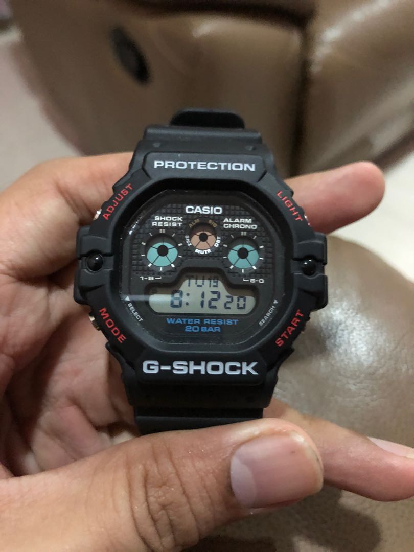 G shock Dw 5900-1DR aka tapak kucing klasik, Menu0027s Fashion 