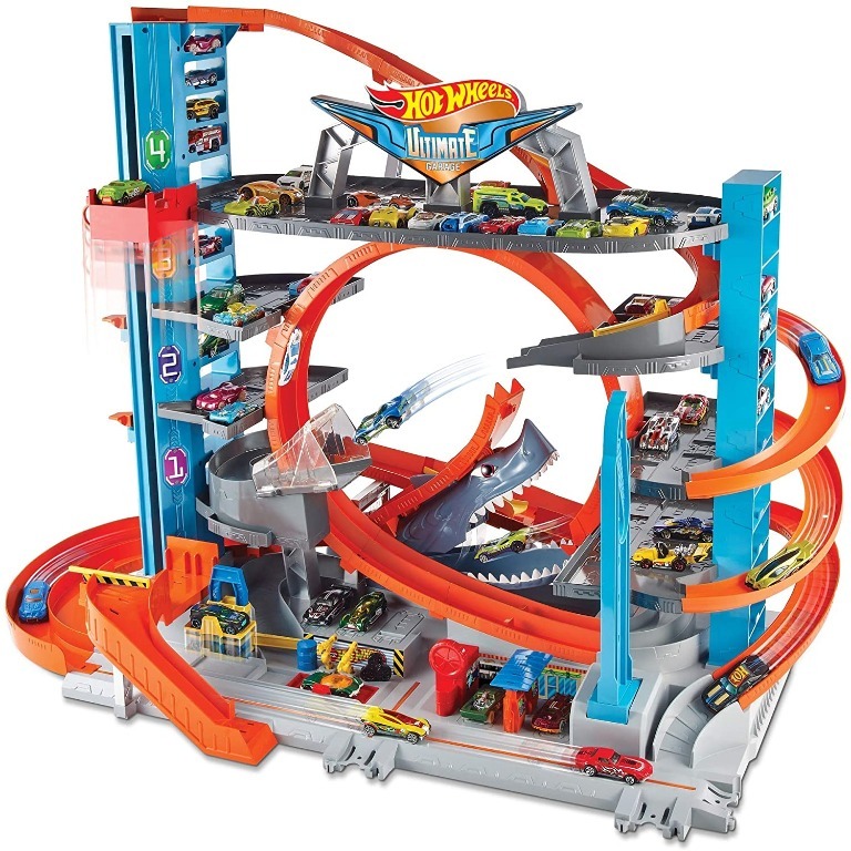 Hot wheels giant store track