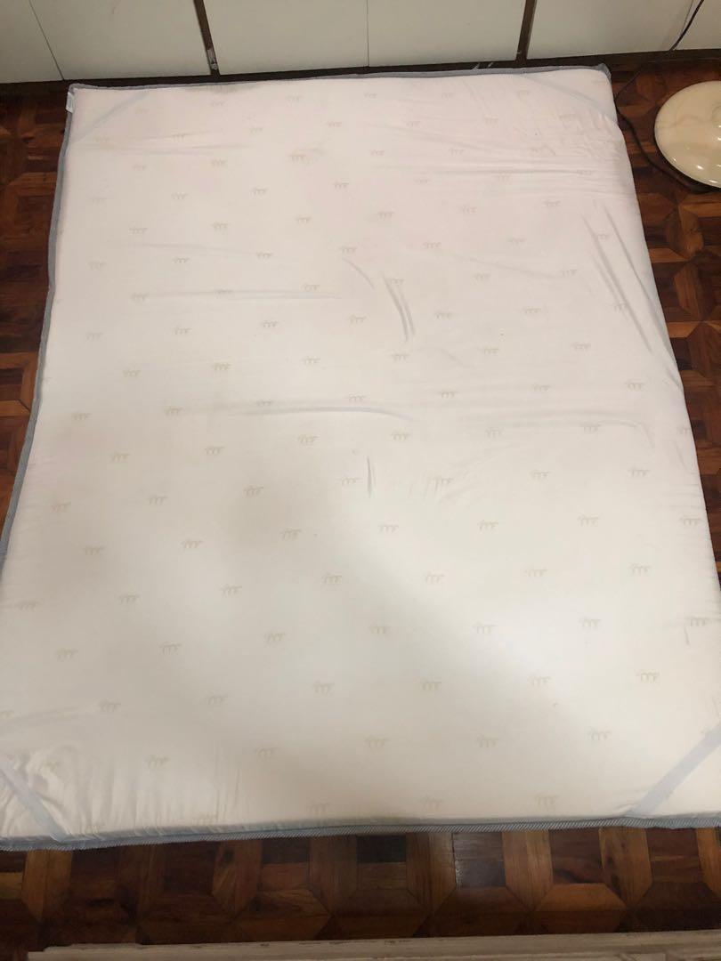 Mandaue Foam Bed Topper/Memory Foam, Furniture & Home Living, Furniture
