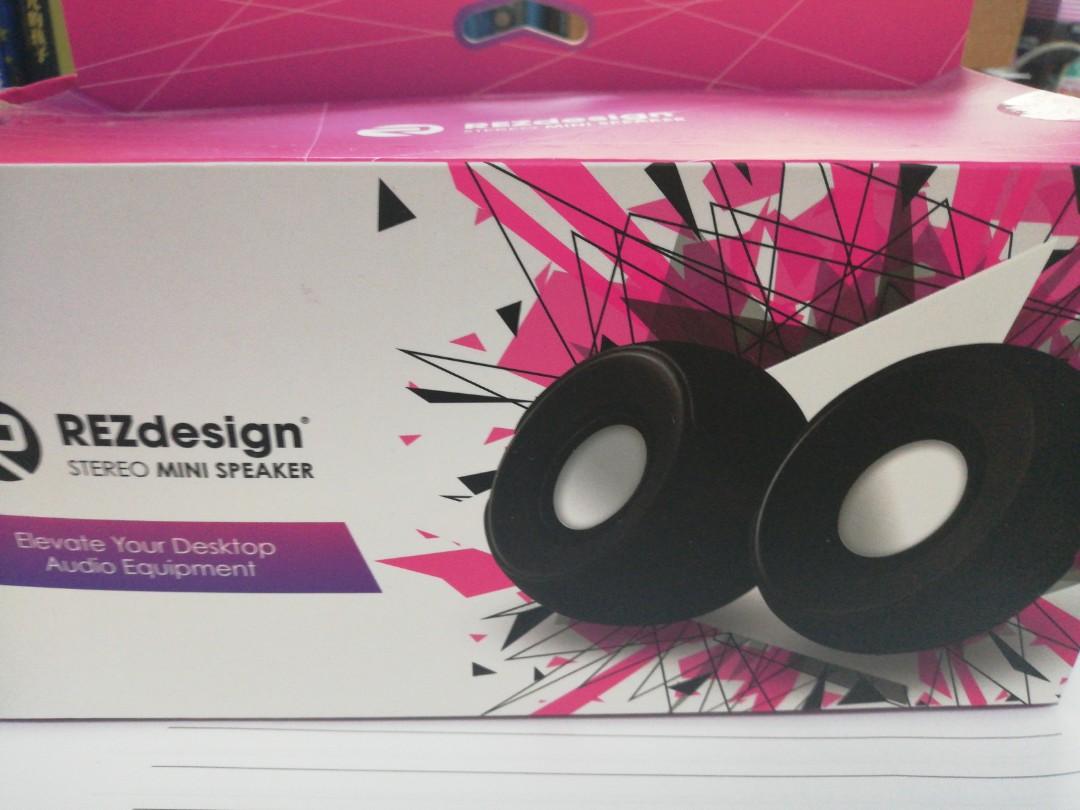 Mini Speaker （分類：Soundbar、揚聲器、藍牙喇叭、耳擴）位於 Hong Kong。 由 00925 提交（商品編號 1007407431，圖片 1）。簡介： 開過個盒但冇用過 東鐵線交收。
