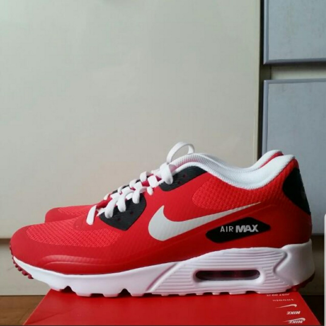 nike 90 ultra essential