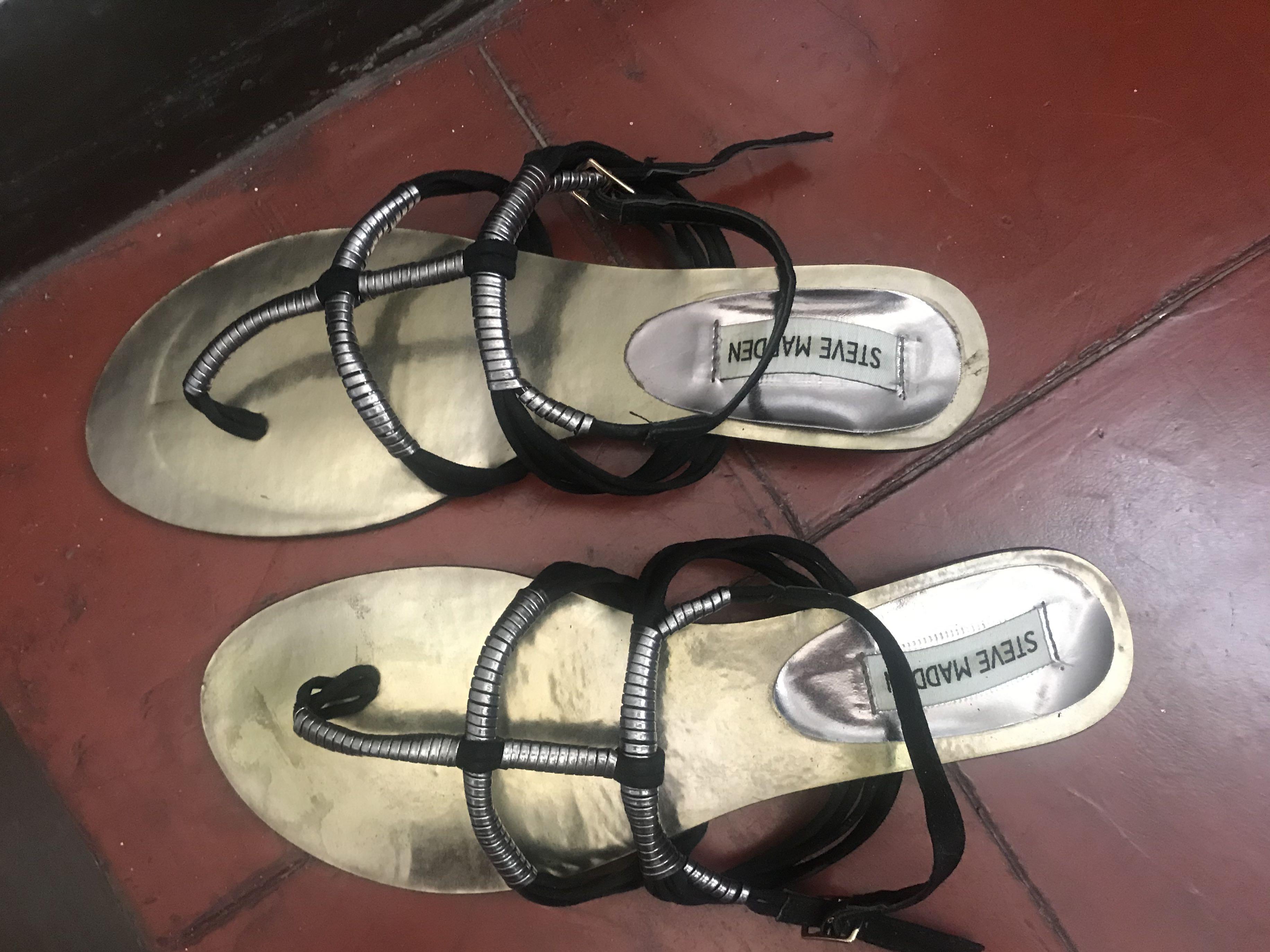 Original Steve Madden Sandals (Category: Flats & Sandals) located in Paranaque City. Submitted by prelovedclths.tess (Listing ID 1007312488, Image 2). Description: ORIGINAL Used Once In Good Condition 👍🏼👌🏼 Bought from the States 🇺🇸.
