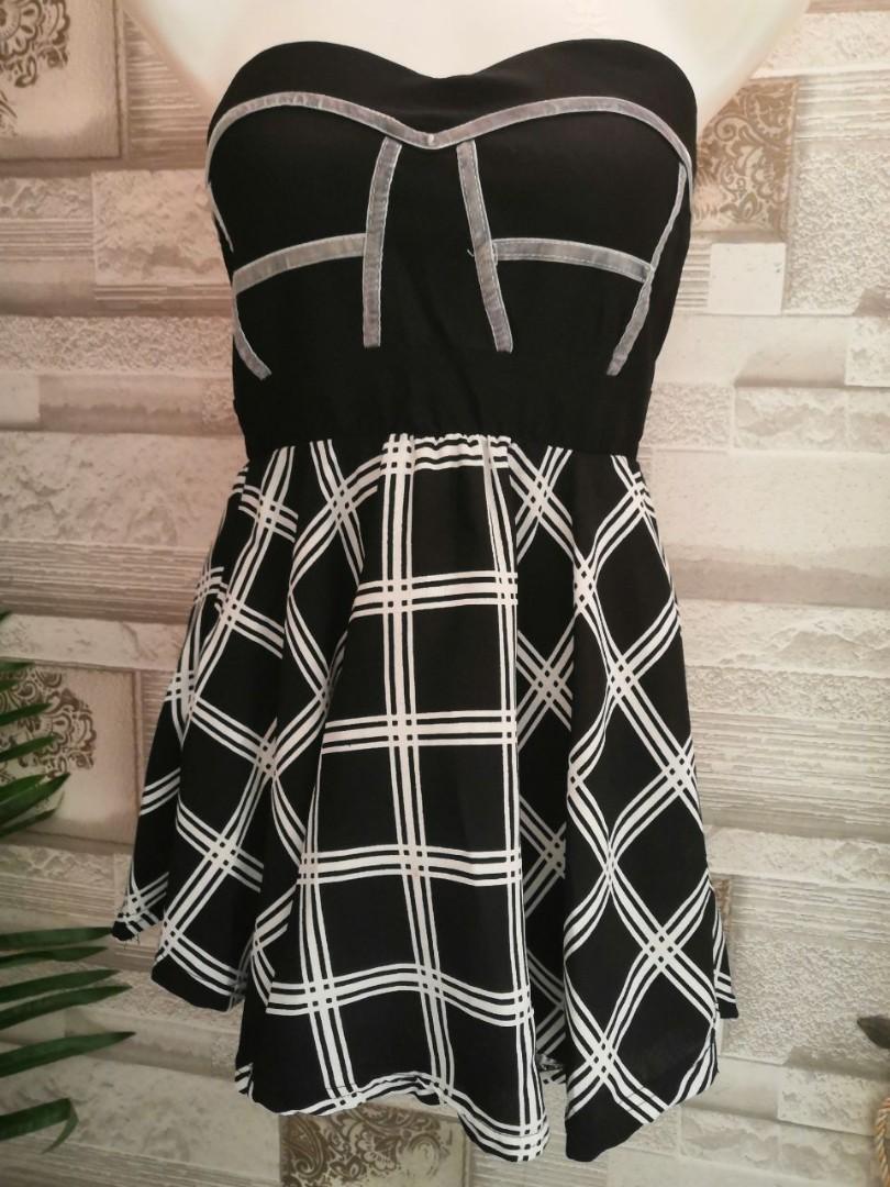 Peplum top tube, Women's Fashion, Muslimah Fashion, Tops on Carousell