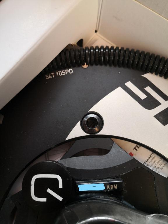 Quarq Power meter with SRAM Red BB30 Crank, Sports Equipment, Bicycles