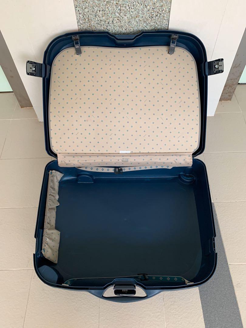 Samsonite Clamshell Large Volume 4 wheel Cart Luggage 28” with Lifetime