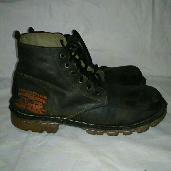 Sepatu boots levis original new arrivals