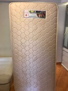 （分類：）位於 。 由 kareneluk 提交（商品編號 1007523851，圖片 1）。簡介： 。