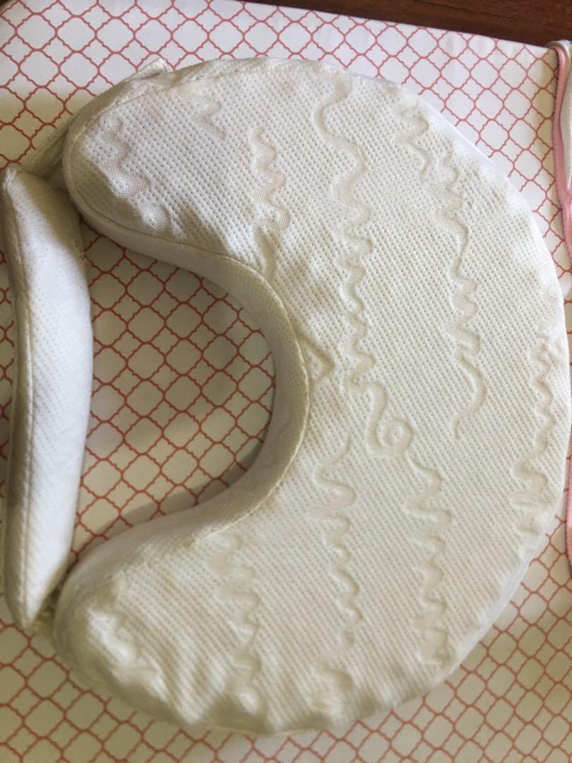 uratex nursing pillow