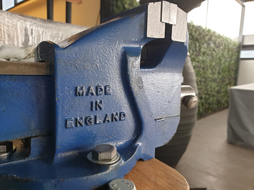 Rare VINTAGE RECORD VISE NO.1 Mint condition Brand new