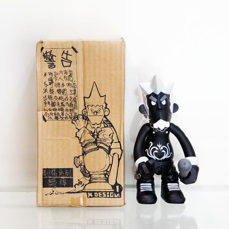 【工工】X-DESIGN STINKY TOFU Figure 臭豆腐系列 黑色限定臭串 香港搪膠公仔