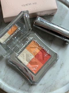 （分類：）位於 。 由 ber.c 提交（商品編號 1003878200，圖片 1）。簡介： 。