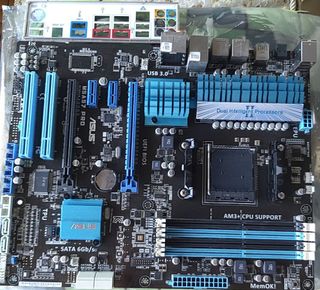 （分類：）位於 。 由 dannypong8 提交（商品編號 1003849982，圖片 1）。簡介： 。