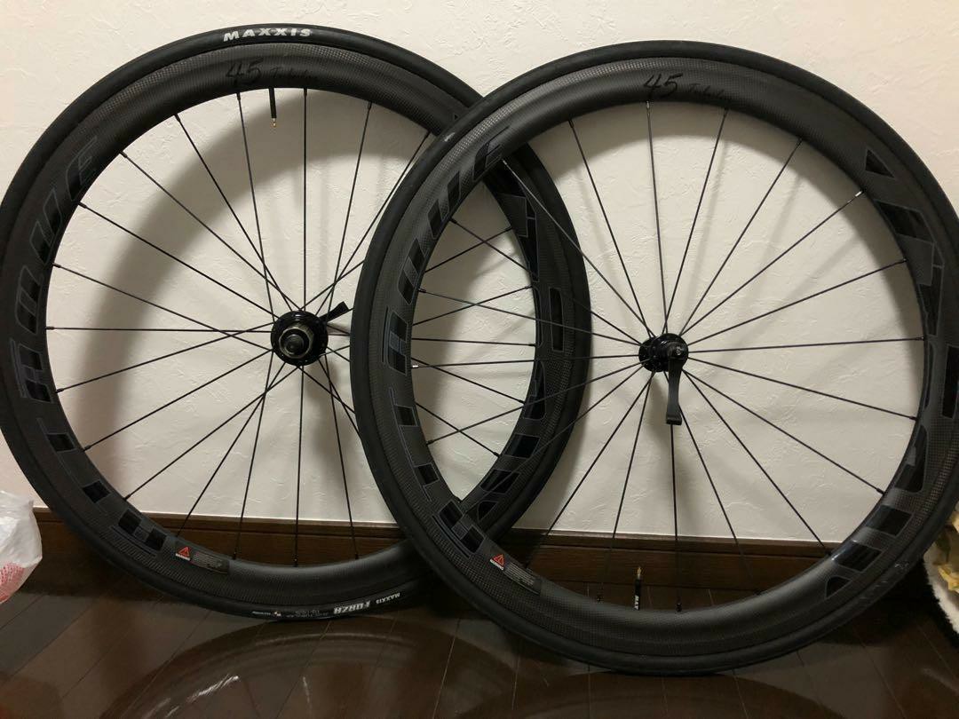 Attaque carbon wheelset