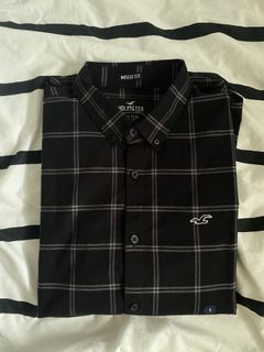 (Category: ) located in . Submitted by clearmywardrobex (Listing ID 1003892174, Image 1). Description: .