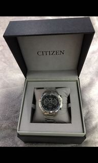 （分類：）位於 。 由 c.watches 提交（商品編號 1003886672，圖片 1）。簡介： 。