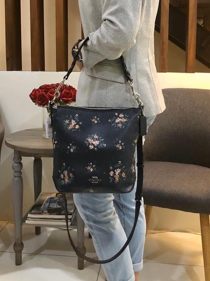 abby shoulder bag coach