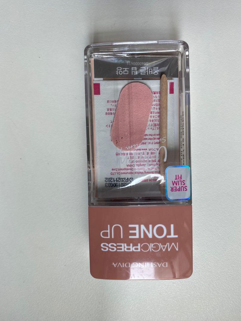 Dashing Diva Magic Press Nails Effort40 Health Beauty Makeup On Carousell