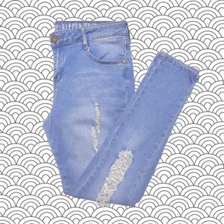 (Category: ) located in . Submitted by _tintedroses (Listing ID 1003829007, Image 1). Description: .