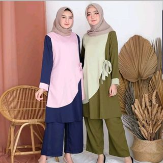 (Category: ) located in . Submitted by putriayuniwardrobe (Listing ID 1003976320, Image 1). Description: .