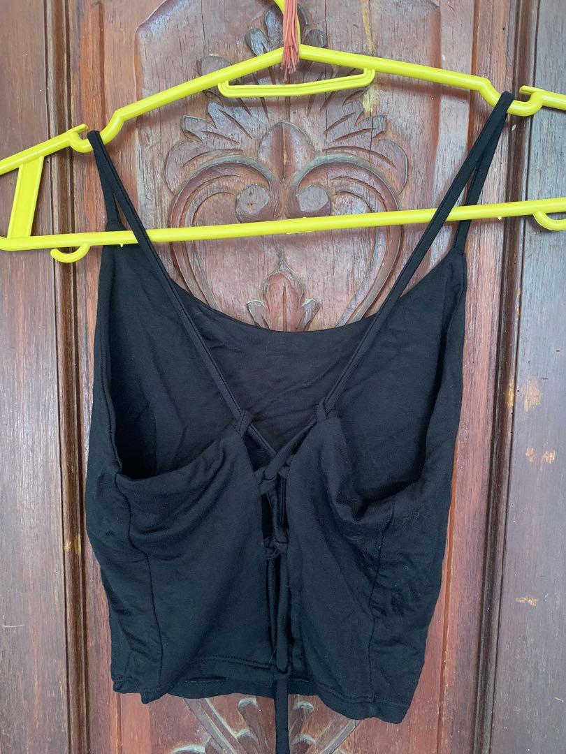HALTER EGO LACE-UP CROP TOP - Black (Category: Sleeveless) located in Manila. Submitted by clutterfreepao2020 (Listing ID 1003888952, Image 3). Description: Used for fitting only. Color is so black in personal. It get washed on the photo a bit. Almost no flaws. Im just decluttering stuff I wont be using. Lalamove/Grab delivery only within Metro Manila while in ECQ / GCQ c/o buyer. #Zara #Mango #Office #minimalist More items that you’ll buy from m