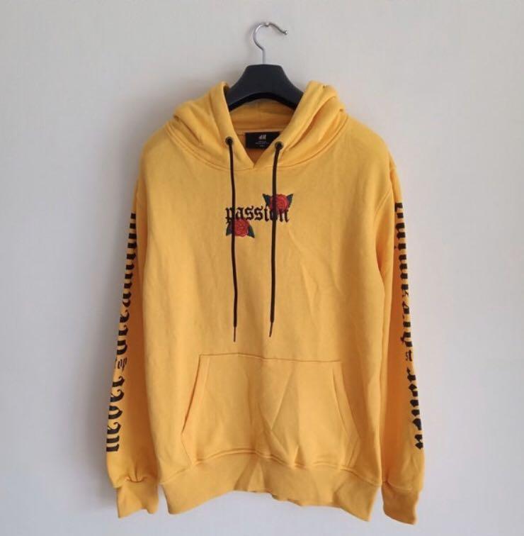 H M PASSION YELLOW HOODIE